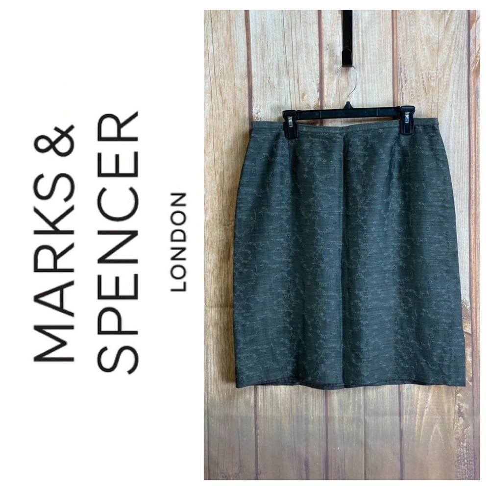 ➡️St Michael MARKS & SPENCER Gray Midi Skirt Size 14